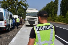 Агентство побудує три майданчики для вагового контролю