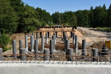 Підрядник виконує ремонт мосту через Стару Ворсклу